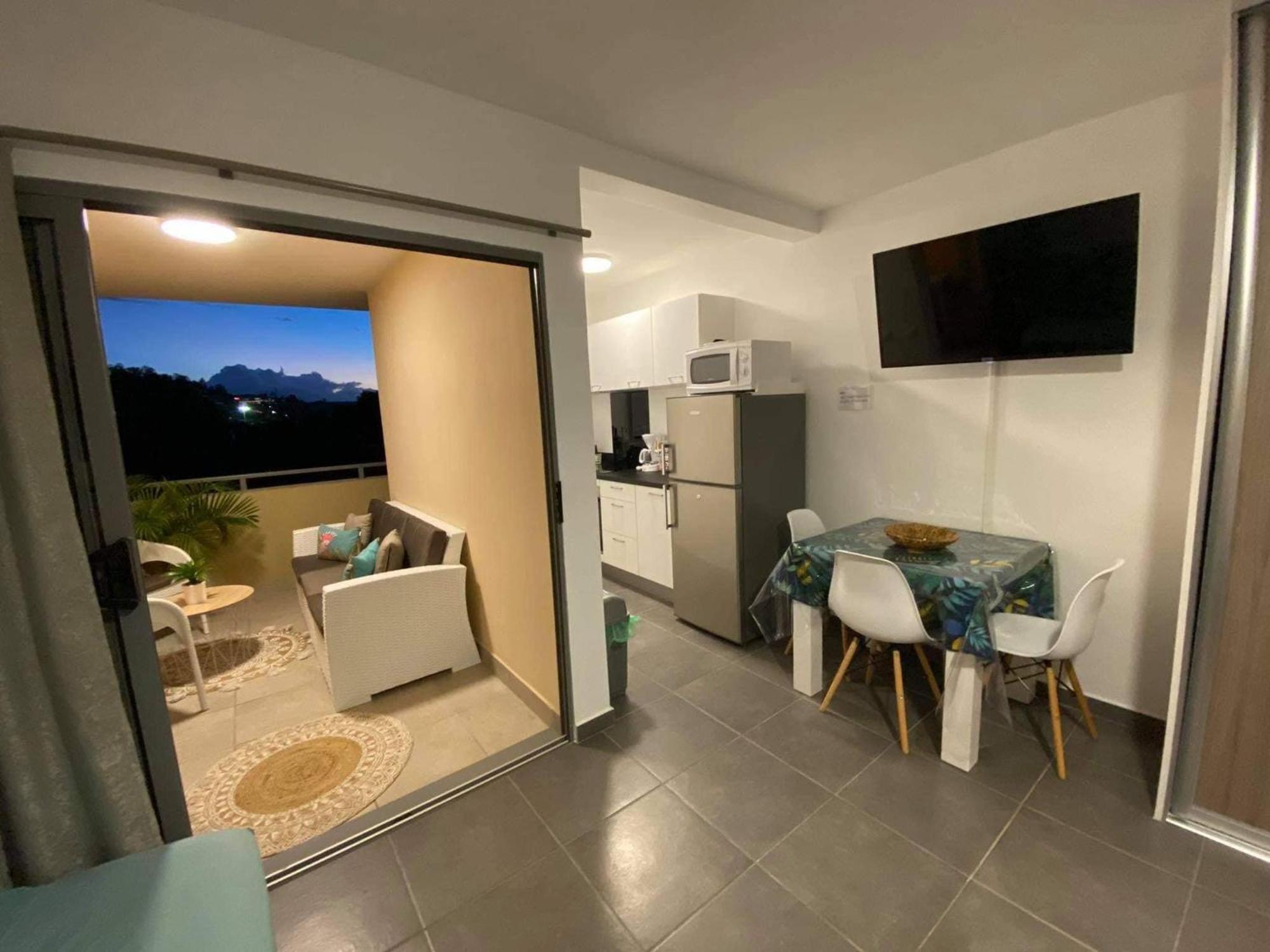Tehautahi Cozy Lodge 2 Papeete  Exterior photo